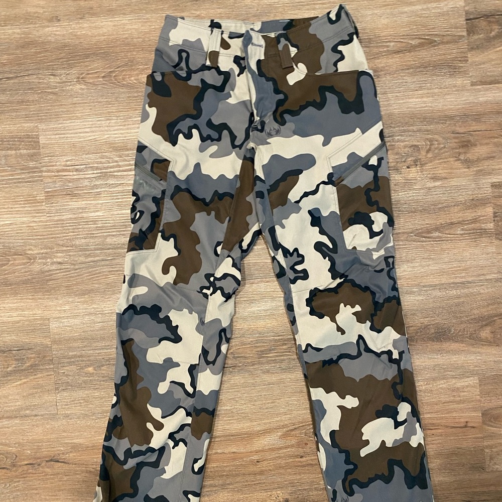 KUIU Sierra Pant - Mens - Vias - 28 - Used Like New